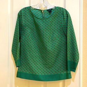 J. crew | Geo print green blouse sz XXS